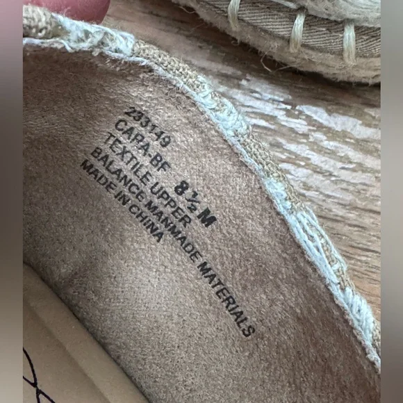 Joie Cara Women’s Beige Floral Embroidered Espadrille Slip On Shoes size 8.5 - Picture 7 of 11